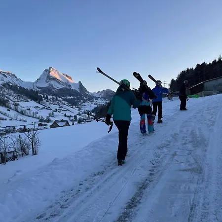 Terrasse & Pistenaehe By Interhome